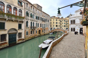Гостиница Appartamento vista canale - Sant'Antonin  Венеция